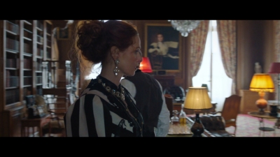 The_Bonfire_of_Destiny_S01E01_mkv0163.jpg