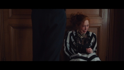 The_Bonfire_of_Destiny_S01E01_mkv0306.jpg