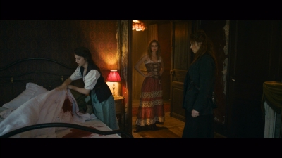 Women_at_War_S01E01_mkv0653.jpg
