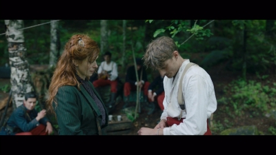 Women_at_War_S01E03_mkv5178.jpg