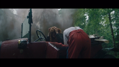 Women_at_War_S01E03_mkv5314.jpg
