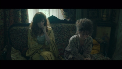 Women_at_War_S01E04_mkv0976.jpg