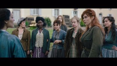 Women_at_War_S01E04_mkv1913.jpg