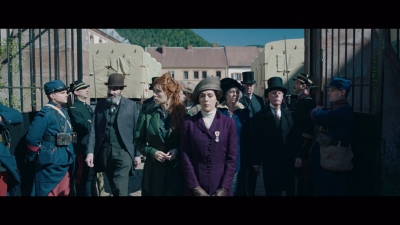 Women_at_War_S01E05_mkv5619.jpg
