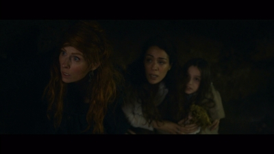 Women_at_War_S01E07_mkv5667.jpg